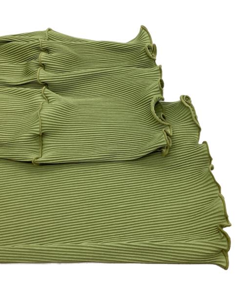 todo kotohayokozawa（トゥードゥー コトハヨコザワ）todo kotohayokozawa (トゥードゥー コトハヨコザワ) プリーツパンツ グリーン サイズ:Freeの古着・服飾アイテム