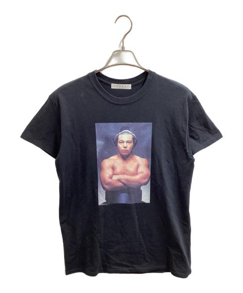 LABRAT（ラブラット）LABRAT (ラブラット) フォトTシャツ / 千代の富士 ブラック サイズ:Mの古着・服飾アイテム