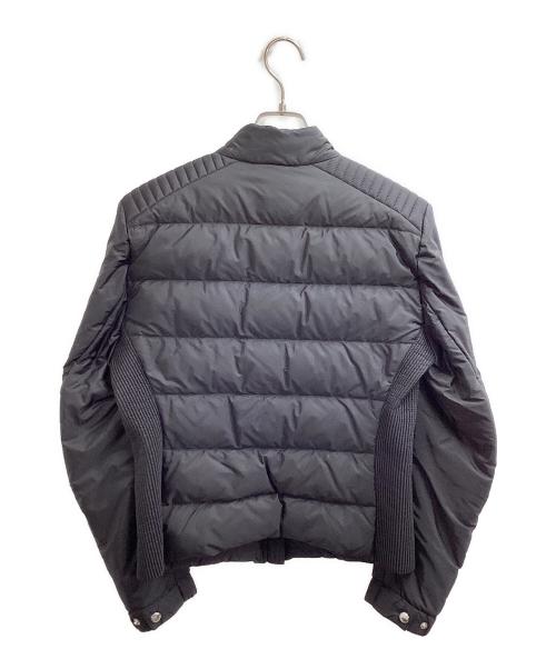 PRADA（プラダ）PRADA (プラダ) エムブレムライダース ダウンジャケット　290545 R152 Q04 ブラック サイズ:42の古着・服飾アイテム