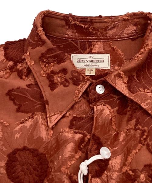NEZU YOHINTEN（ネヅヨウヒンテン）NEZU YOHINTEN (ネヅヨウヒンテン) ラワーバックカットジャカードシャツ / 200620 オレンジ サイズ:2の古着・服飾アイテム
