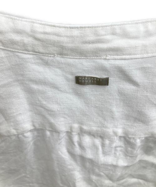 MARGARET HOWELL（マーガレットハウエル）MARGARET HOWELL (マーガレットハウエル) YARN DYE LINEN リネンバンドカラーオーバーシャツ / 589-0152600 ホワイト サイズ:FREEの古着・服飾アイテム