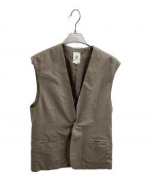 MANDO（マンドー）の古着「TAILORED VEST / 22292-001 / MADE IN JAPAN」｜グレー