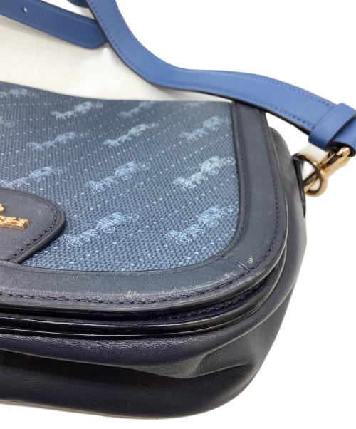 COACH（コーチ）COACH (コーチ) サドルバッグウィズホースアンドキャリッジドットプリント / C4059 ブルー サイズ:-の古着・服飾アイテム