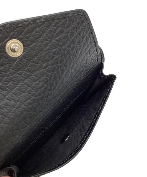 Maison Margiela（メゾンマルジェラ）Maison Margiela (メゾンマルジェラ) 4ステッチ 3つ折り財布　トリフォールドウォレット　S36UI0416　グレインレザー ブラックの古着・服飾アイテム