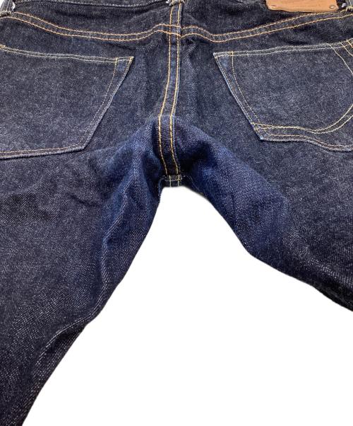 MOMOTARO JEANS（桃太郎ジーンズ）MOMOTARO JEANS (桃太郎ジーンズ) 銅丹特濃ナローテーパード ジッパーフライ / デニムパンツ / ジーンズ インディゴ サイズ:W32の古着・服飾アイテム