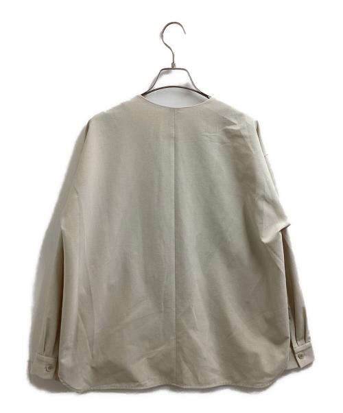 INDIVI（インディヴィ）INDIVI (インディヴィ) ダブルポケットシャツブルゾン / 127-82206 アイボリー サイズ:38の古着・服飾アイテム