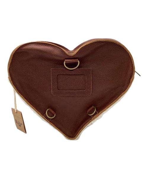 Dr.Martens（ドクターマーチン）Dr.Martens (ドクターマーチン) ハート バックパック ブラウン 未使用品の古着・服飾アイテム