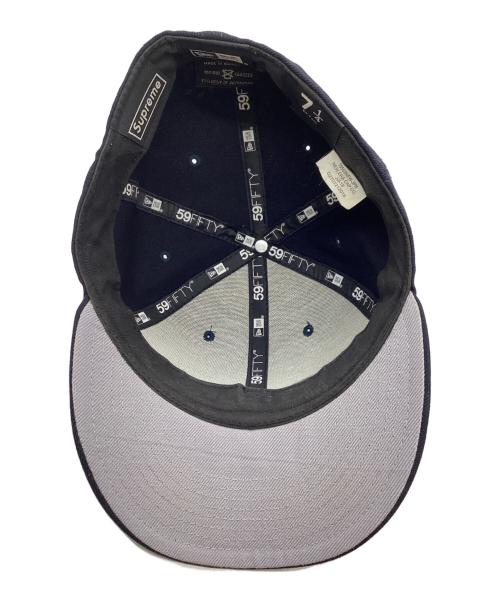 SUPREME（シュプリーム）SUPREME (シュプリーム) New Era (ニューエラ) CLASSIC SCRIPT CAP / クラシック スクリプト キャップ / コラボキャップ / 18AW ネイビー サイズ:7 1/4（57.7cm)の古着・服飾アイテム