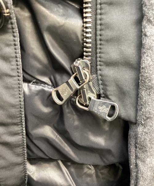 MONCLER（モンクレール）MONCLER (モンクレール) FABRICE　ファー付きダウンコート　112-091-42353-20 ブラック サイズ:1の古着・服飾アイテム