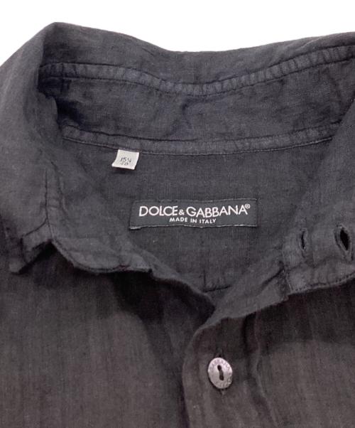 DOLCE & GABBANA（ドルチェ＆ガッバーナ）DOLCE & GABBANA (ドルチェ＆ガッバーナ) ワッペンリネンシャツ　TSR86 8053 ブラック サイズ:15 4/3　40の古着・服飾アイテム