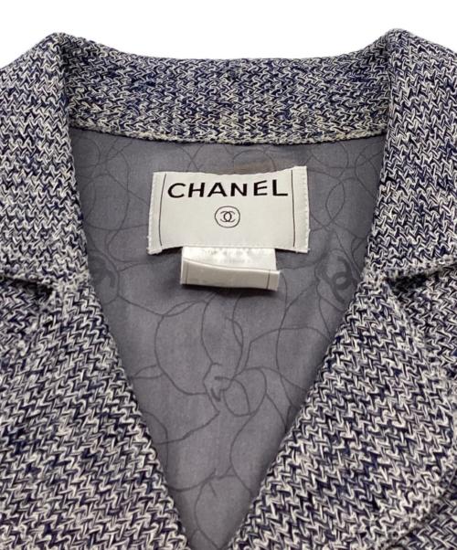 CHANEL（シャネル）CHANEL (シャネル) ツイード 2Bジャケット / P21056V12405 / フランス製 グレー サイズ:44の古着・服飾アイテム