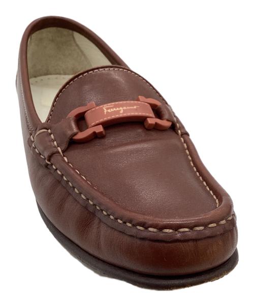 Salvatore Ferragamo（サルヴァトーレ フェラガモ）Salvatore Ferragamo (サルヴァトーレ フェラガモ) ローファー / 05747 ブラウン サイズ:6の古着・服飾アイテム