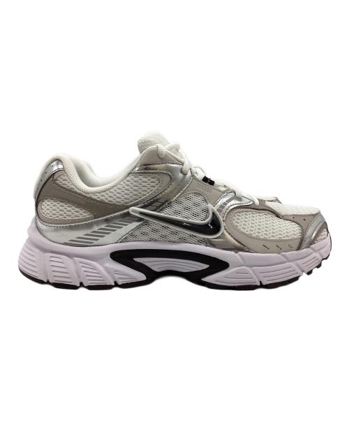 NIKE（ナイキ）NIKE (ナイキ) V5 RNR / HJ5228-104 ホワイト×シルバー サイズ:28cmの古着・服飾アイテム