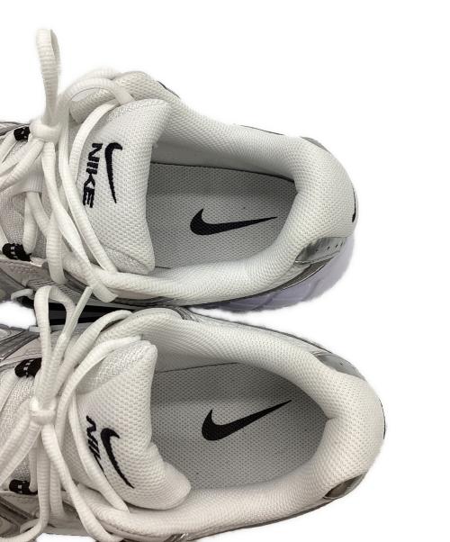 NIKE（ナイキ）NIKE (ナイキ) V5 RNR / HJ5228-104 ホワイト×シルバー サイズ:28cmの古着・服飾アイテム