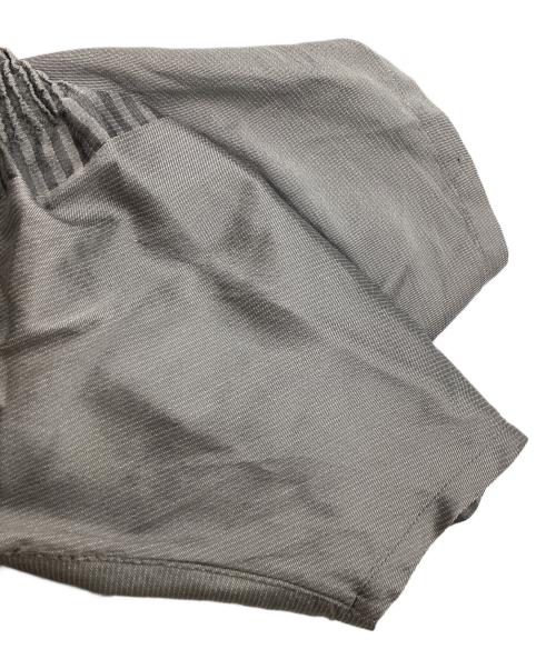 ISSEY MIYAKE（イッセイミヤケ）ISSEY MIYAKE A-OPC ISSEY MIYAKE / エイポック イッセイミヤケ / PLEATS COAT GRAY / プリーツコート グレー / IM13FD610 / Made in JAPAN / 日本製 サイズ:2の古着・服飾アイテム