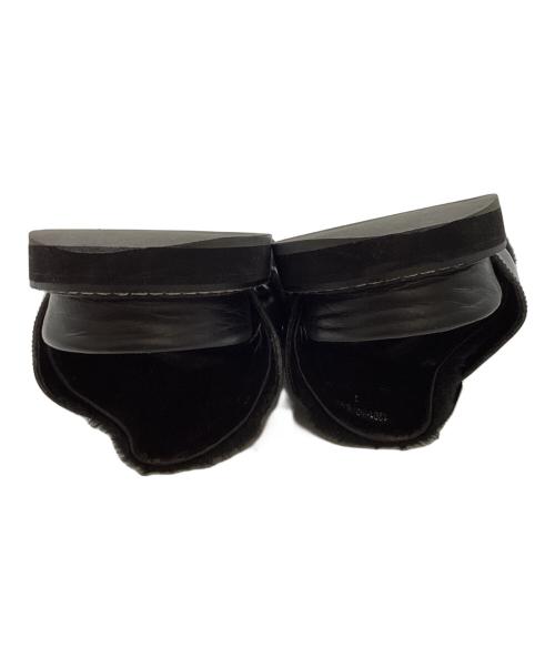 Soe（ソーイ）SOE  (ソーイ) ONE BACKLE FUR SANDAL / ファーサンダル / 1201-02-003 ブラック サイズ:1の古着・服飾アイテム