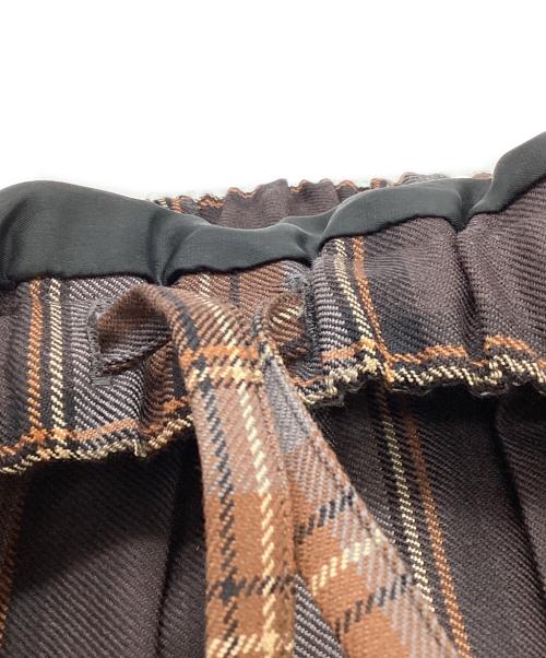 O'NEIL OF DUBLIN（オニールオブダブリン）O'NEIL OF DUBLIN (オニールオブダブリン) Charpentier de Vaisseau (シャルパンティエ ドゥ ヴェッソ) プリーツスカート/Charpentier de Vaisseau ブラウン サイズ:FREEの古着・服飾アイテム