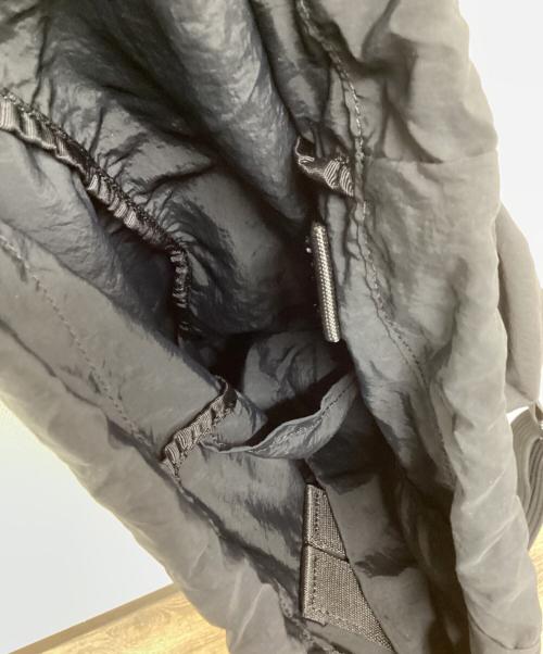 LULULEMON（ルルレモン）LULULEMON (ルルレモン) 2-in-1 コンバーチブルバックパック 21L ブラックの古着・服飾アイテム