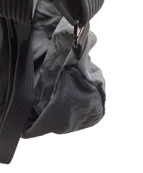 LULULEMON（ルルレモン）LULULEMON (ルルレモン) 2-in-1 コンバーチブルバックパック 21L ブラックの古着・服飾アイテム