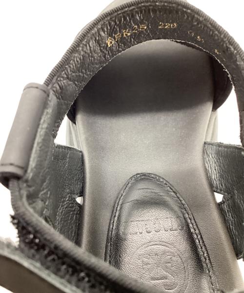 STACCATO（スタッカート）STACCATO (スタッカート) Diver Rugged Sole Sandals1 / ジップデティールプラットフォームサンダル / 350FS137-7765 ブラック サイズ:22.0cmの古着・服飾アイテム