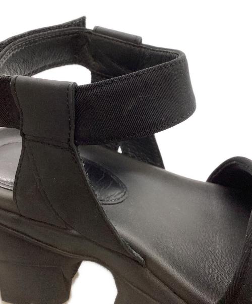 STACCATO（スタッカート）STACCATO (スタッカート) Diver Rugged Sole Sandals1 / ジップデティールプラットフォームサンダル / 350FS137-7765 ブラック サイズ:22.0cmの古着・服飾アイテム