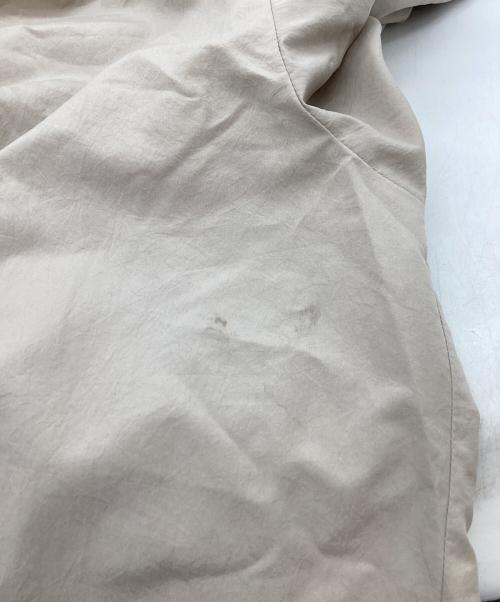 HOMME PLISSE ISSEY MIYAKE（オム プリッセ イッセイ ミヤケ）HOMME PLISSE ISSEY MIYAKE (オム プリッセ イッセイ ミヤケ) PACKABLE SHIRT / パッカブルシャツ / HP23FJ326 /  ベージュ サイズ:2の古着・服飾アイテム