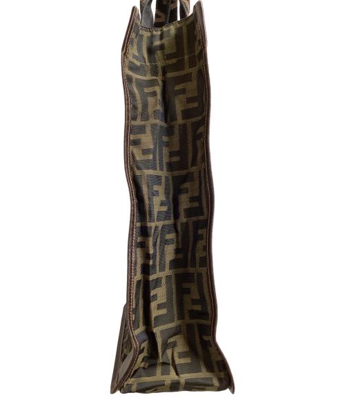 FENDI（フェンディ）FENDI (フェンディ) ズッカ柄パッカブルトートバッグ  / 折りたたみ可能 イタリア製 ブラウンの古着・服飾アイテム