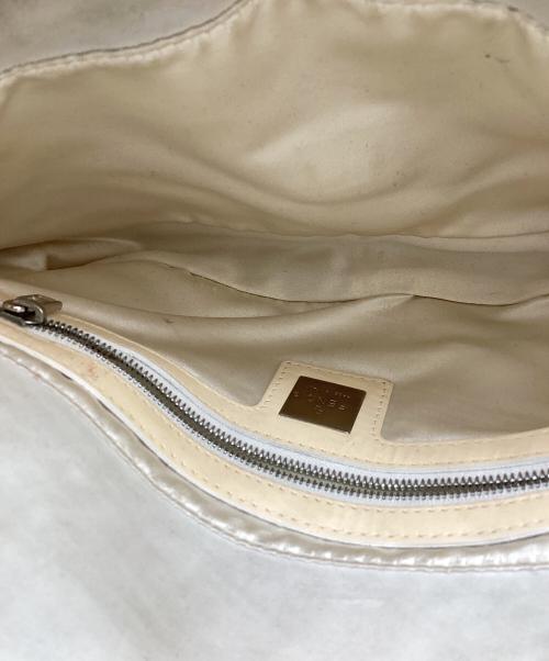 FENDI（フェンディ）FENDI (フェンディ) エナメルショルダーバッグ / 2211 26424 008 ピンク サイズ:-の古着・服飾アイテム