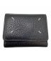 Maison Margiela（メゾンマルジェラ）の古着「4ステッチ 三つ折り ウォレット / グレインレザースリーフォールドウォレット 」｜ブラック