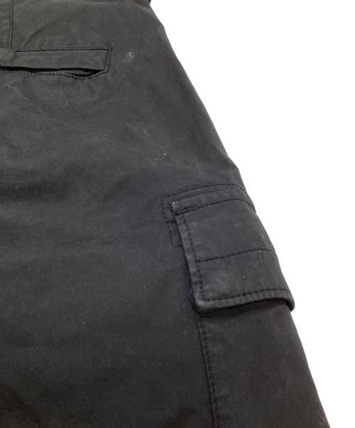 STONE ISLAND（ストーンアイランド）STONE ISLAND (ストーンアイランド) テーパード カーゴパンツ / tapered cargo pants / 801530410 /  ブラック サイズ:W34 (86cm)の古着・服飾アイテム