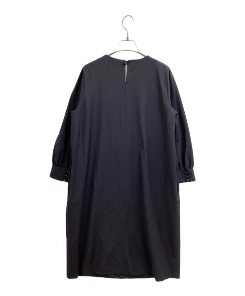 atelier naruse（アトリエナルセ）ATELIER NARUSE (アトリエナルセ) KURASHI&Trips PUBLISHING (クラシアンドトリップス パブリッシング) 「大切な日もわたしらしく」フォーマルワンピース（コクーン） ネイビー サイズ:FREEの古着・服飾アイテム