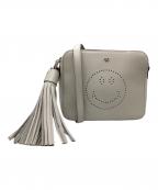 ANYA HINDMARCHアニヤ・ハインドマーチ）の古着「スマイリークロスボディバッグ」｜アイボリー