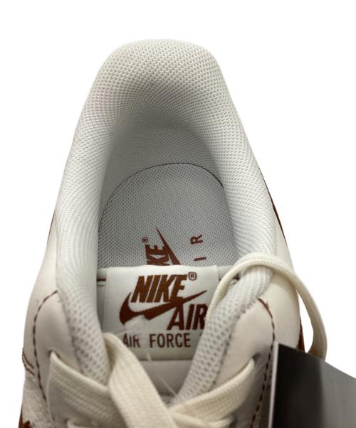 NIKE（ナイキ）NIKE (ナイキ) Air Force 1 '07 LV8 / エアフォース1 '07 LV8 ホワイト×ブラウン サイズ:28.5cm 未使用品の古着・服飾アイテム