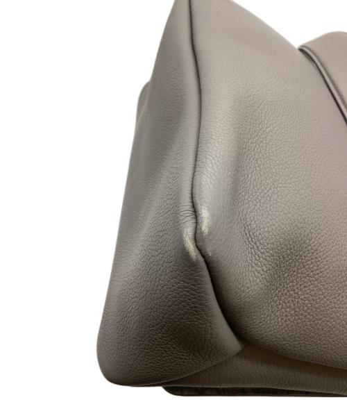 Christian Dior（クリスチャン ディオール）Christian Dior Dior Privé Messenger Bag with Flap / ディオールプリヴェメッセンジャーバッグウィズフラップ / 1LLME209KEC Ｈ800 / 01BO 0295 グレーの古着・服飾アイテム