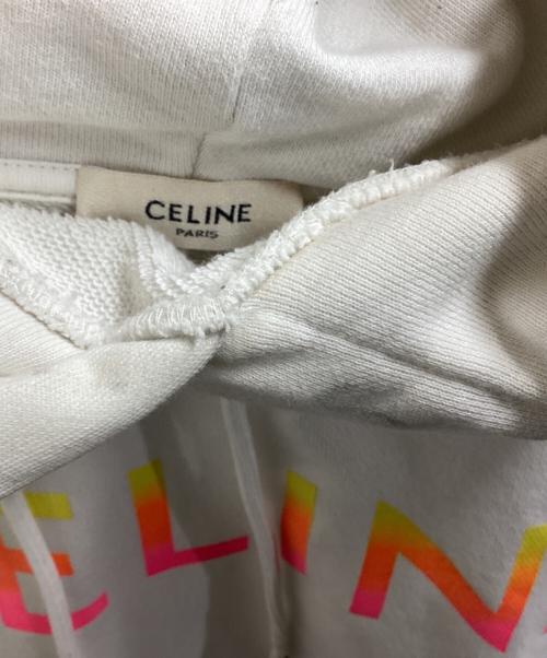 CELINE（セリーヌ）CELINE (セリーヌ) グレデーションロゴプルオーバーパーカー　2Y753670Q ホワイト サイズ:Lの古着・服飾アイテム