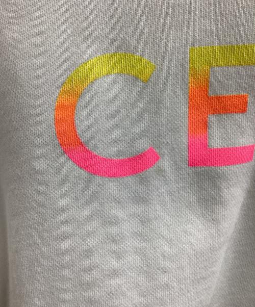 CELINE（セリーヌ）CELINE (セリーヌ) グレデーションロゴプルオーバーパーカー　2Y753670Q ホワイト サイズ:Lの古着・服飾アイテム