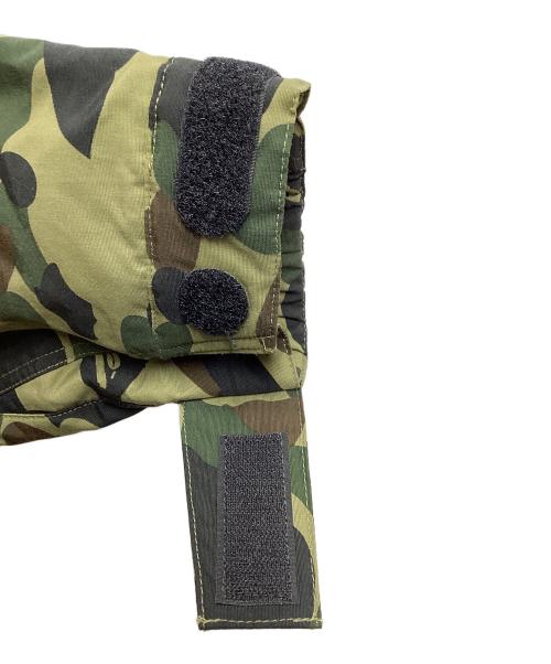 A BATHING APE（アベイシングエイプ）A BATHING APE (アベイシングエイプ) 1ST CAMO SHARK SNOWBOARD DOWN JACKET / 001HJH801010M グリーン サイズ:Lの古着・服飾アイテム