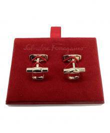 Salvatore Ferragamo（サルヴァトーレ フェラガモ）の古着「ガンチーニカフス / イタリア製」｜シルバー