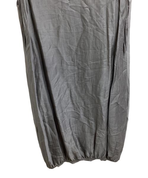 BRUNELLO CUCINELLI（ブルネロクチネリ）BRUNELLO CUCINELLI　 (ブルネロクチネリ) ノースリーブワンピース / DK52105 / イタリア製 グレー サイズ:Sの古着・服飾アイテム