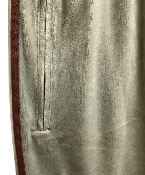 adidas（アディダス）adidas (アディダス) Exclusive FIREBIRD VELOUR TRACK PANTS / ファイヤーバード トラックパンツベロア JOURNAL STANDARD別注 / KD9388 / 25AW ベージュ サイズ:Lの古着・服飾アイテム