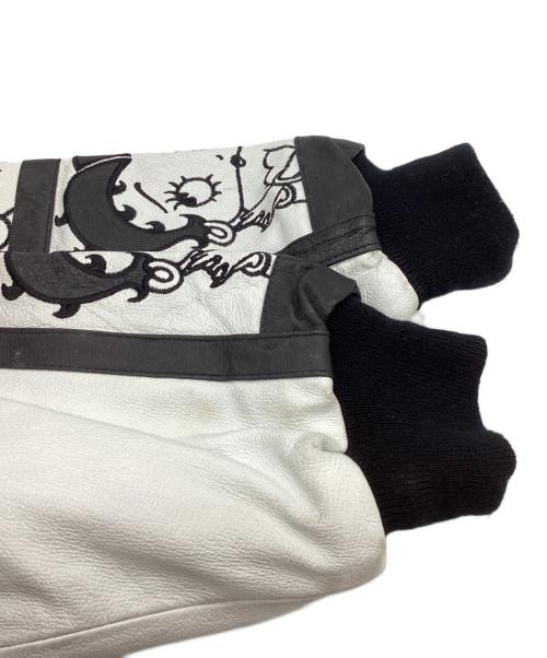 MONTANA TOONS（モンタナトゥーンズ）MONTANA TOONS (モンタナトゥーンズ) BETTT BOOP レザージャケット ホワイト サイズ:Mの古着・服飾アイテム