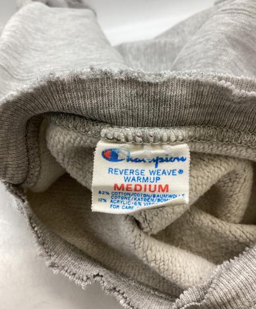 Champion（チャンピオン）Champion (チャンピオン) NYU リバースウィーブスウェット / トリコタグ前期 / 80s / USA製  グレー サイズ:Mの古着・服飾アイテム