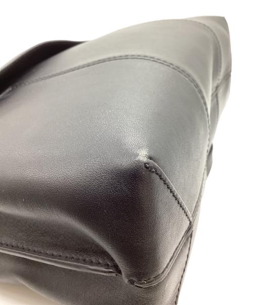 TORY BURCH（トリーバーチ）TORY BURCH (トリーバーチ) Block T Top Handle Satchel / ブラック T トップ ハンドルサッチェル / 10005607 ブラックの古着・服飾アイテム