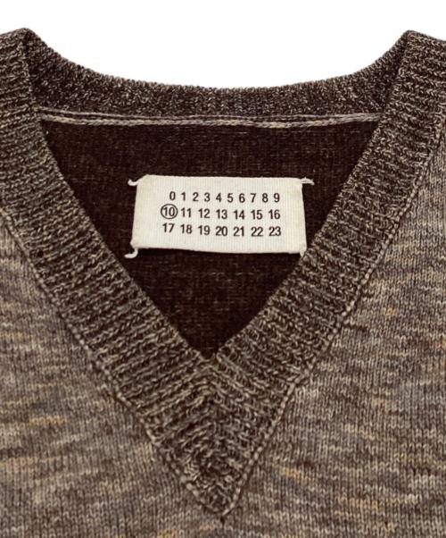 Maison Margiela（メゾンマルジェラ）Maison Margiela (メゾンマルジェラ) Vネックニット / ここのえ期 / イタリア製 / 30 HA003 ブラウン サイズ:Sの古着・服飾アイテム