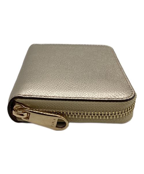 FURLA（フルラ）FURLA (フルラ) CLASSIC S ZIP AROUND WALLET / PS86CL0BX0342CGD00 ゴールド サイズ:-の古着・服飾アイテム