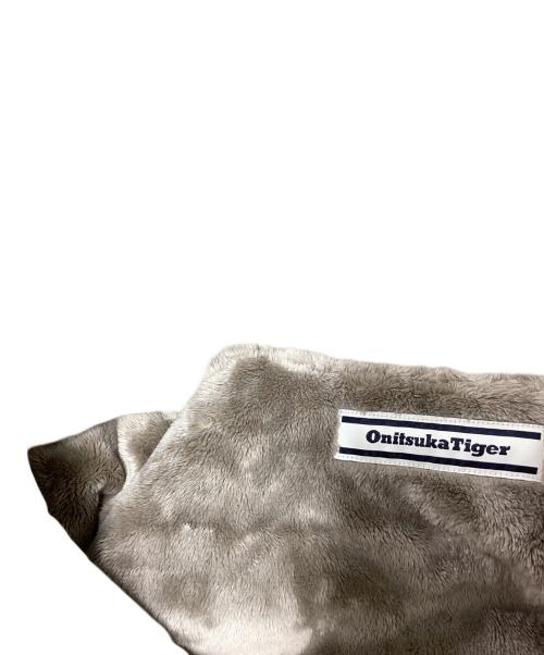 Onitsuka Tiger（オニツカタイガー）Onitsuka Tiger (オニツカタイガー) PADDED COACH JACKET　/　2183B240 ベージュ サイズ:Lの古着・服飾アイテム