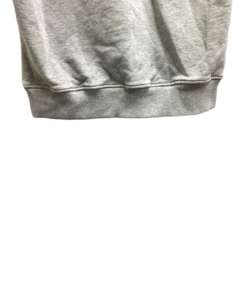 AMI Alexandre Mattiussi（アミアレクサンドルマテュッシ）AMI Alexandre Mattiussi (アミアレクサンドルマテュッシ) AMI DE COEUR HOODIE　/　BFUSW235.730 グレー サイズ:Mの古着・服飾アイテム