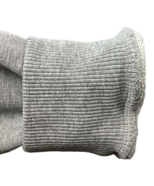 AMI Alexandre Mattiussi（アミアレクサンドルマテュッシ）AMI Alexandre Mattiussi (アミアレクサンドルマテュッシ) AMI DE COEUR HOODIE　/　BFUSW235.730 グレー サイズ:Mの古着・服飾アイテム