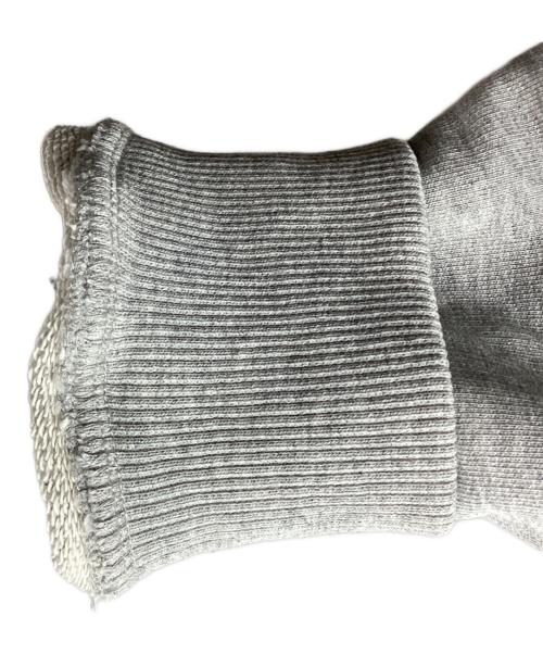 AMI Alexandre Mattiussi（アミアレクサンドルマテュッシ）AMI Alexandre Mattiussi (アミアレクサンドルマテュッシ) AMI DE COEUR HOODIE　/　BFUSW235.730 グレー サイズ:Mの古着・服飾アイテム