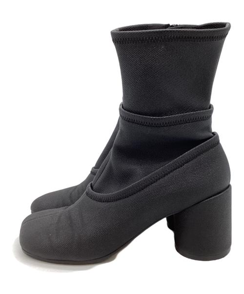 MM6 Maison Margiela（エムエムシックスメゾンマルジェラ）MM6 Maison Margiela (エムエムシックスメゾンマルジェラ) レイヤードストレッチアナトミックブーツ　S66WU0113 ブラック サイズ:37の古着・服飾アイテム